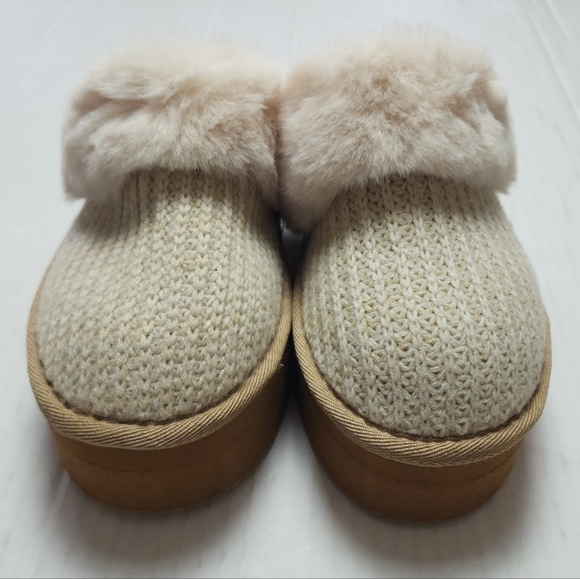 Platform Slipper Sandals - Picture 5 of 8